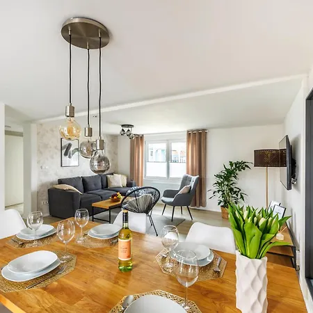 Seeliebe 70 Qm I 2 Schlafzimmer I 5 Min Zum I Ueberdachte Terrasse I Nahe Werbellinsee Casa de Férias *