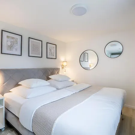 Seeliebe 70 Qm I 2 Schlafzimmer I 5 Min Zum I Ueberdachte Terrasse I Nahe Werbellinsee