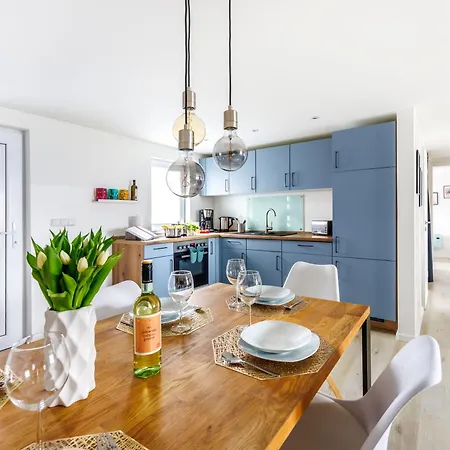 Casa de Férias Seeliebe 70 Qm I 2 Schlafzimmer I 5 Min Zum I Ueberdachte Terrasse I Nahe Werbellinsee *