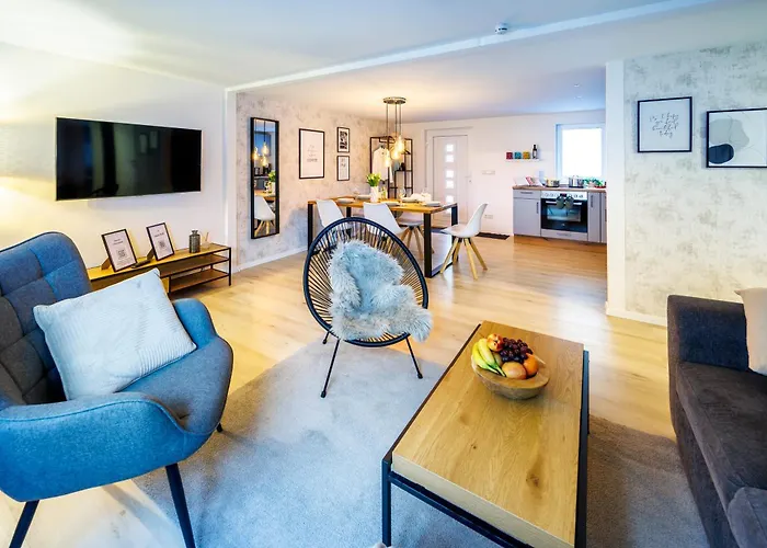 Seeliebe 70 Qm I 2 Schlafzimmer I 5 Min Zum I Ueberdachte Terrasse I Nahe Werbellinsee بيت للعطل *