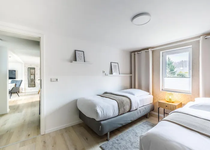 Seeliebe 70 Qm I 2 Schlafzimmer I 5 Min Zum I Ueberdachte Terrasse I Nahe Werbellinsee بيت للعطل يواخيمستال